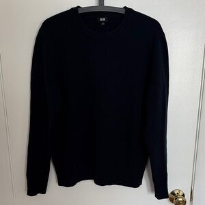 Uniqlo Washable Milano Navy Ribbed Sweater Medium